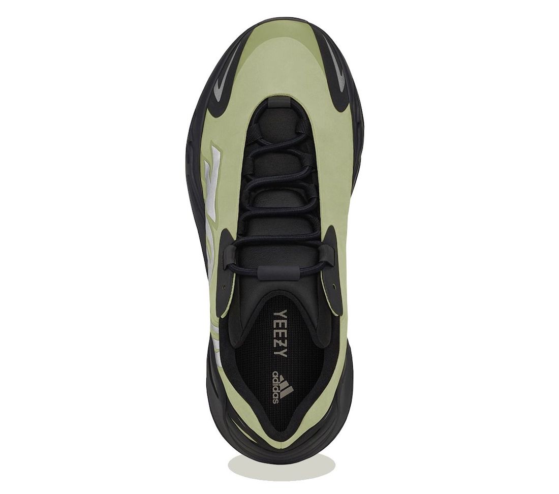 adidas Yeezy Boost 700 MNVN “Resin”