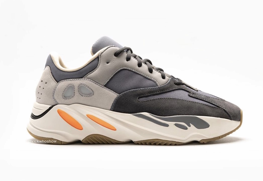 adidas Yeezy Boost 700