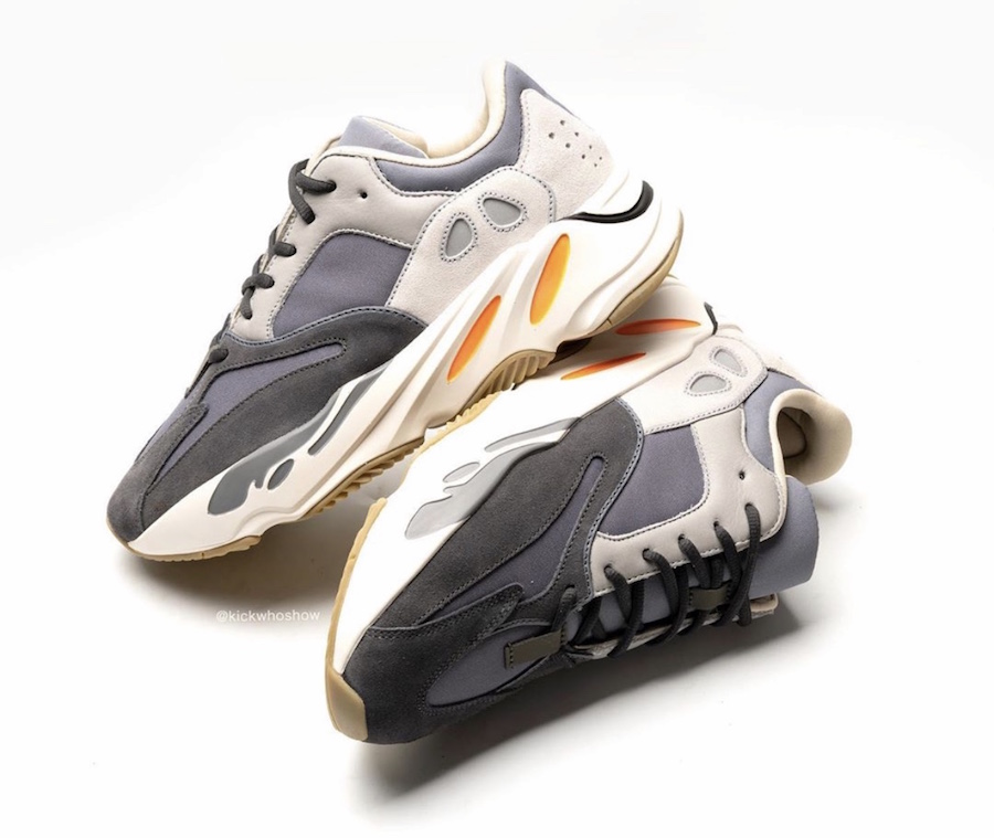 adidas Yeezy Boost 700