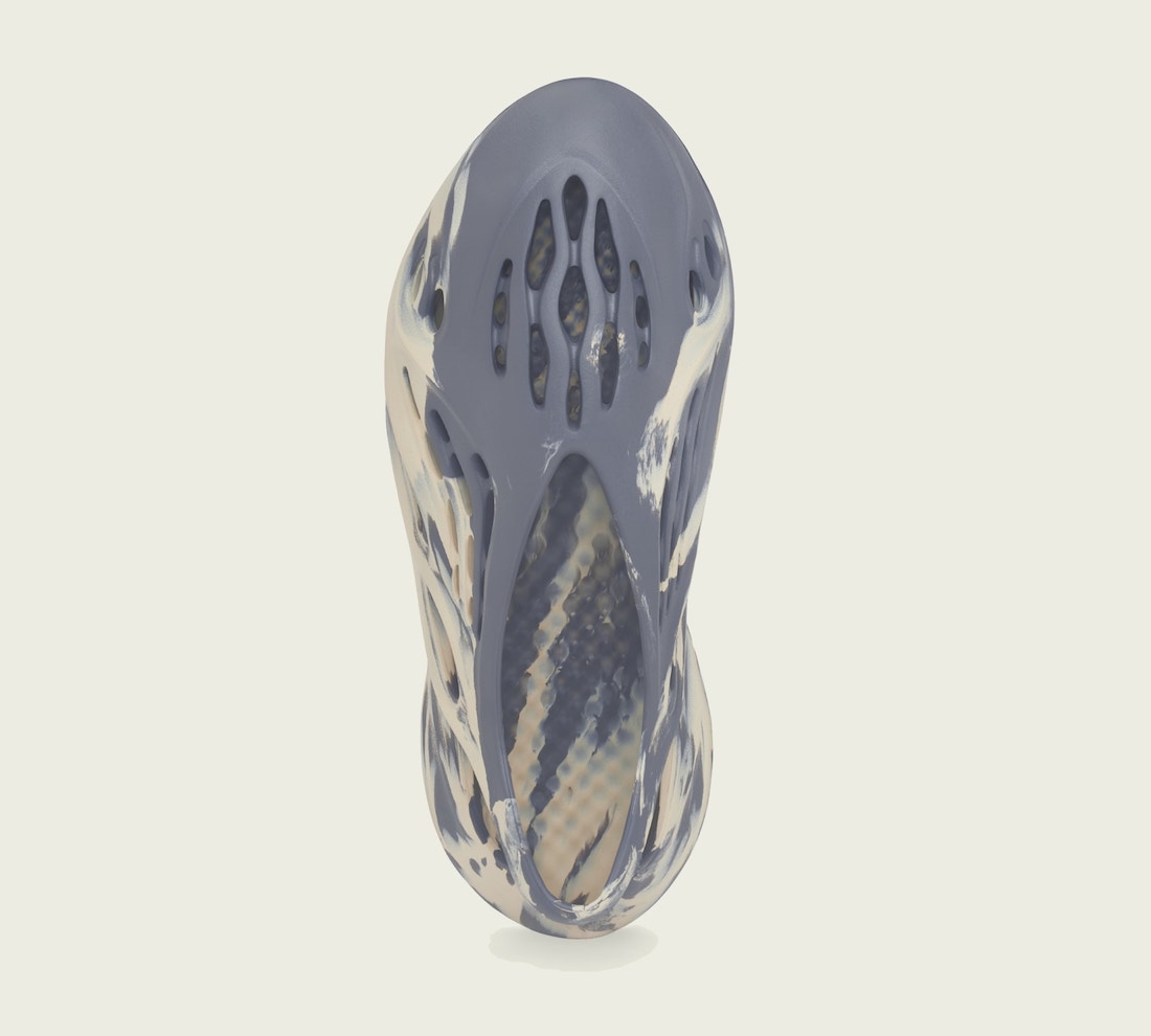 adidas Yeezy Foam Runner “MXT Moon Gray”