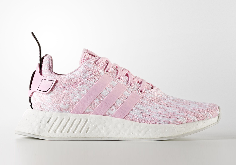 adidas NMD R2