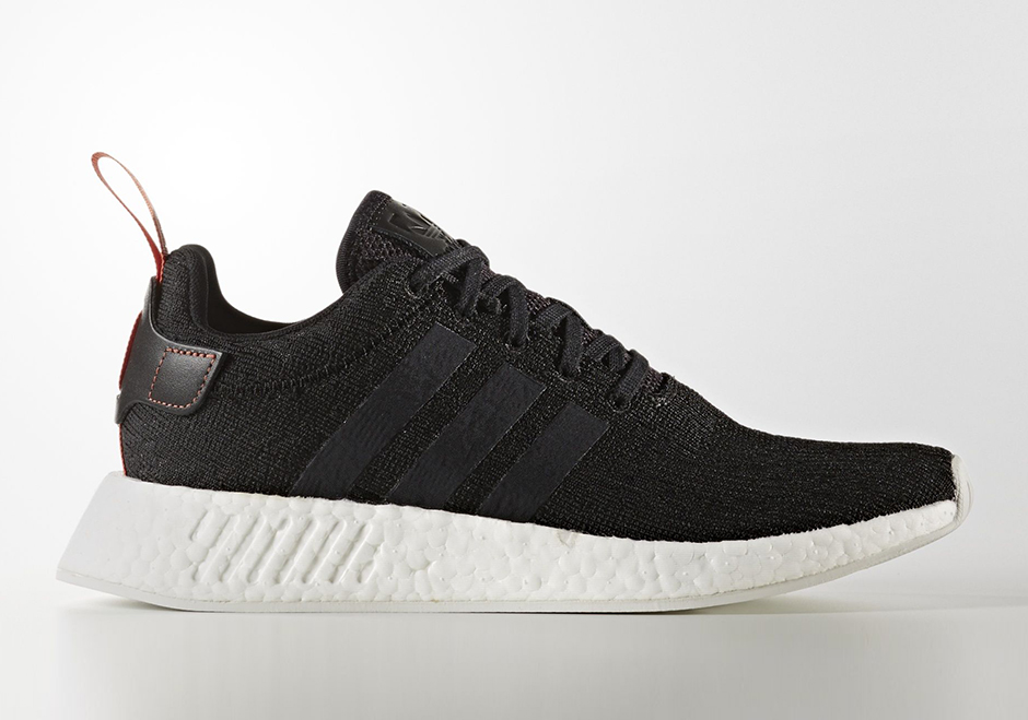 adidas NMD R2