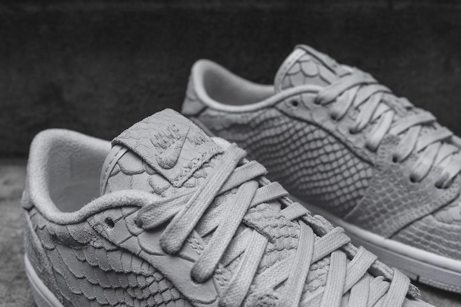 Air Jordan 1 Low Swooshless