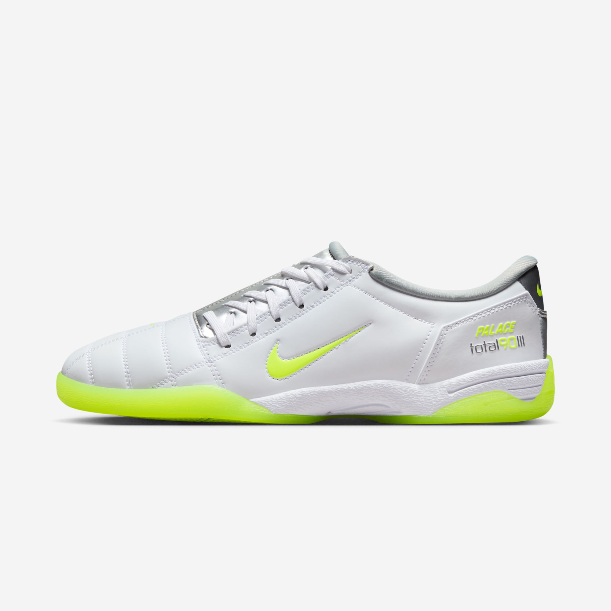 Palace x Nike Total 90 III