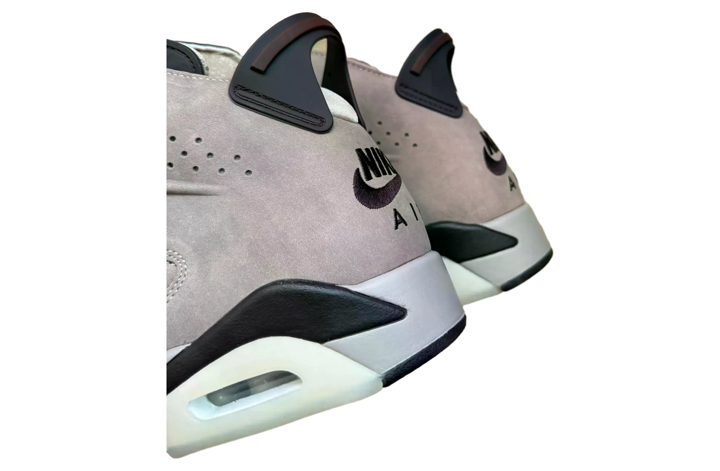 A Ma Maniere x Air Jordan 6 Sail / Black