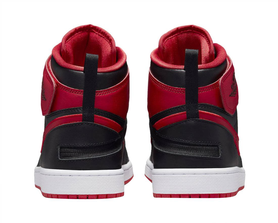 Air Jordan 1 High FlyEase Bred