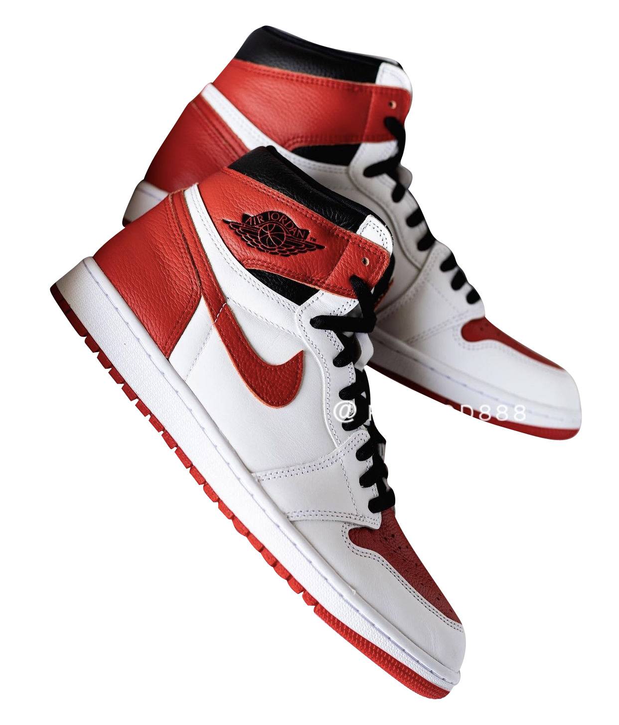 Air Jordan 1 High OG Heritage