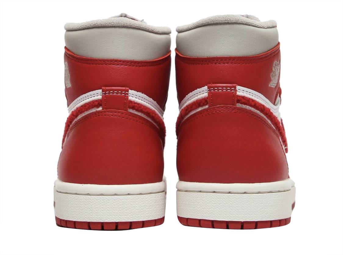 Air Jordan 1 High OG WMNS Chenille