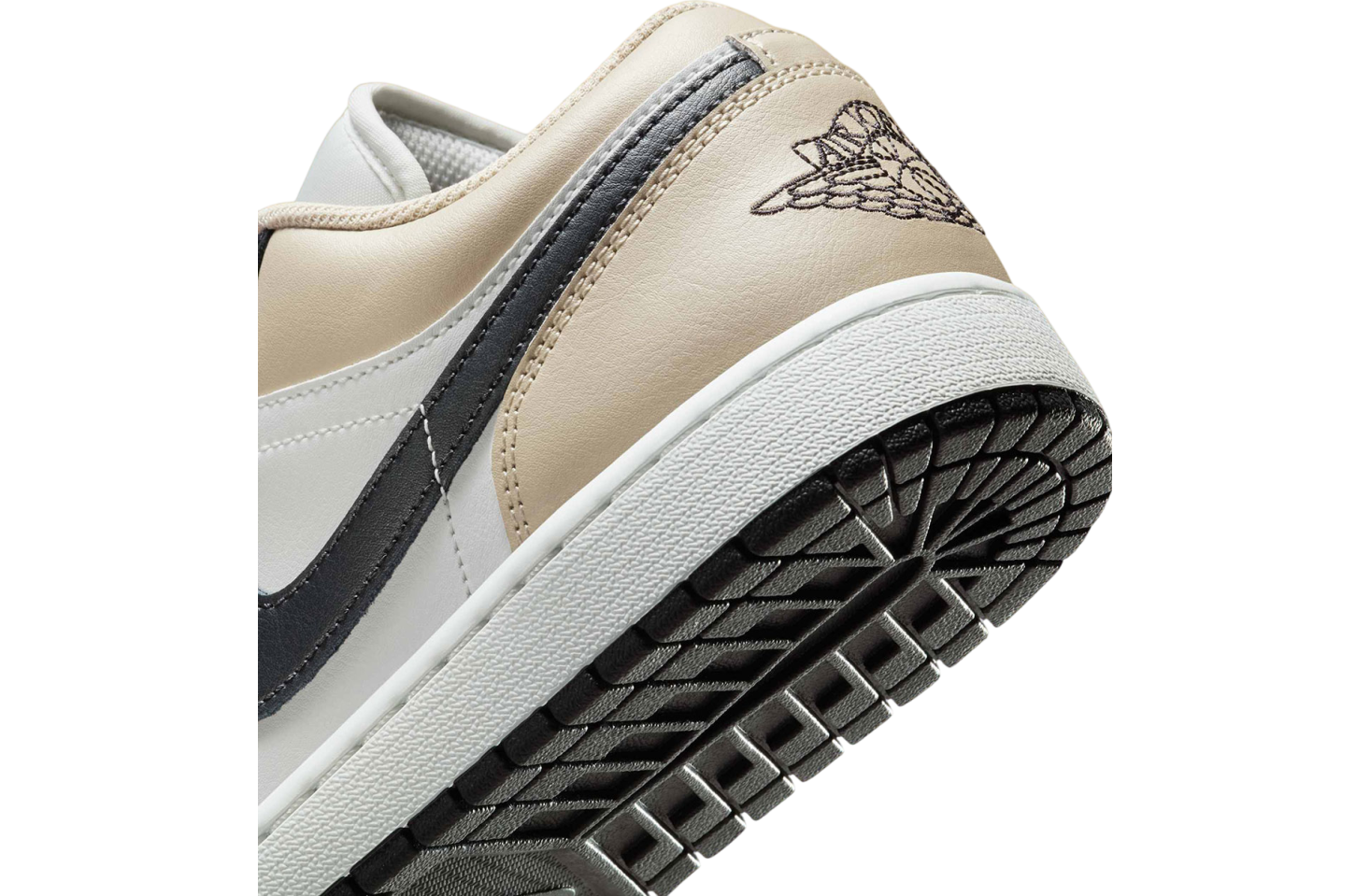 Air Jordan 1 Low Black Toe / Tan