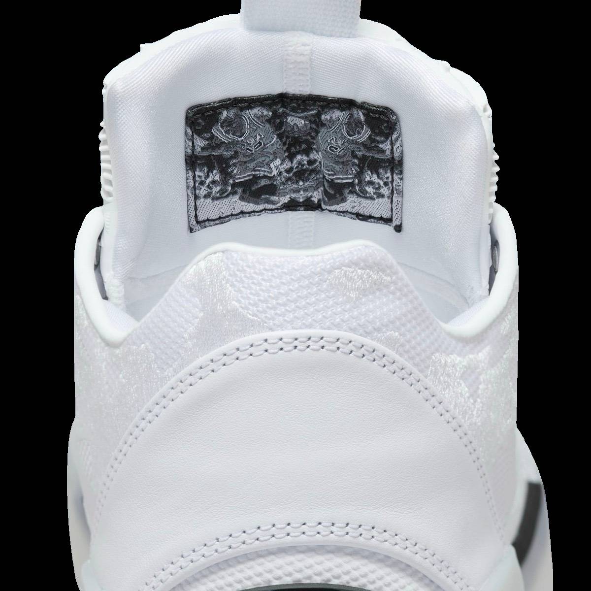 Air Jordan 39 Sol