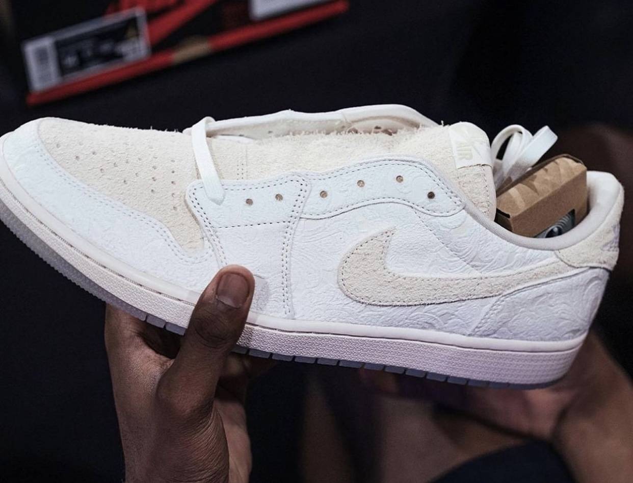 Chris Paul x Air Jordan 1 Low OG Give Them Flowers