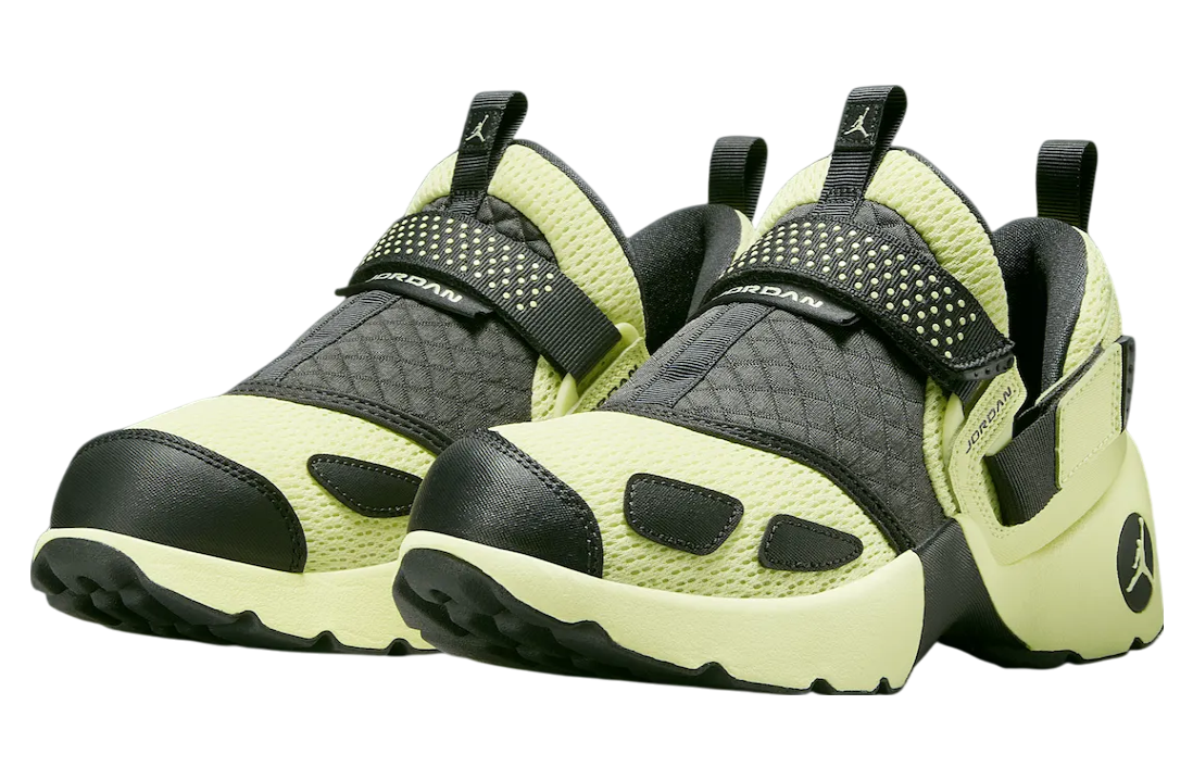 Jordan Trunner LX Luminous Green / Black