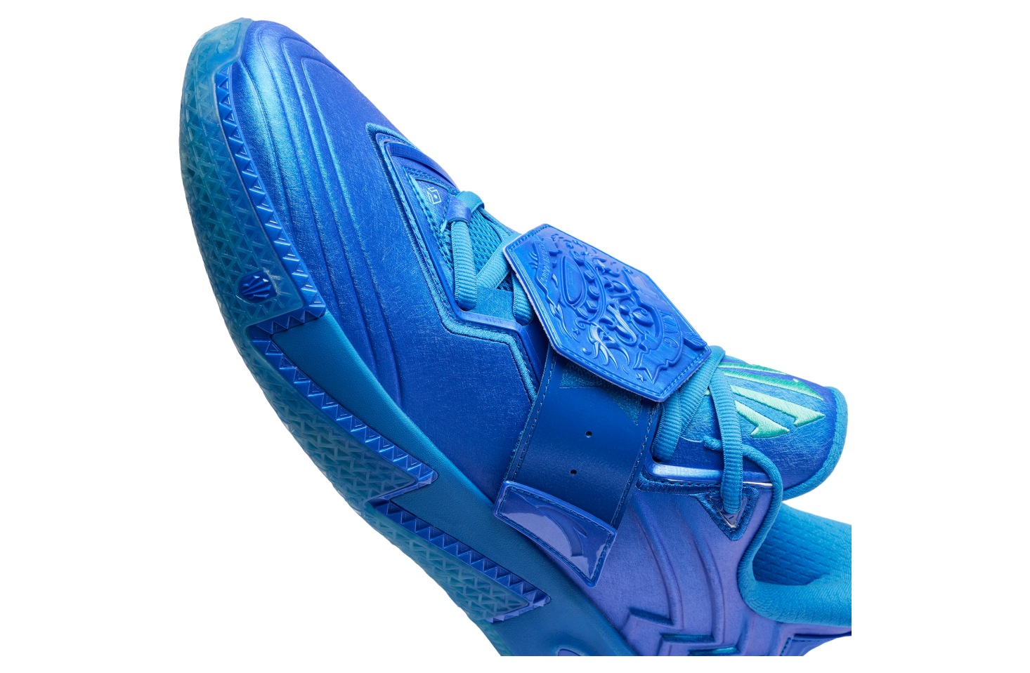KAI 2 King of the Court Kyrie Irving x ANTA