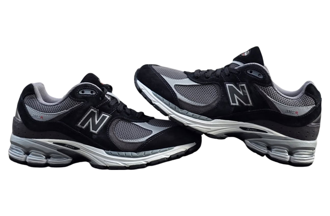 Mens New Balance 2002R Grey / Black