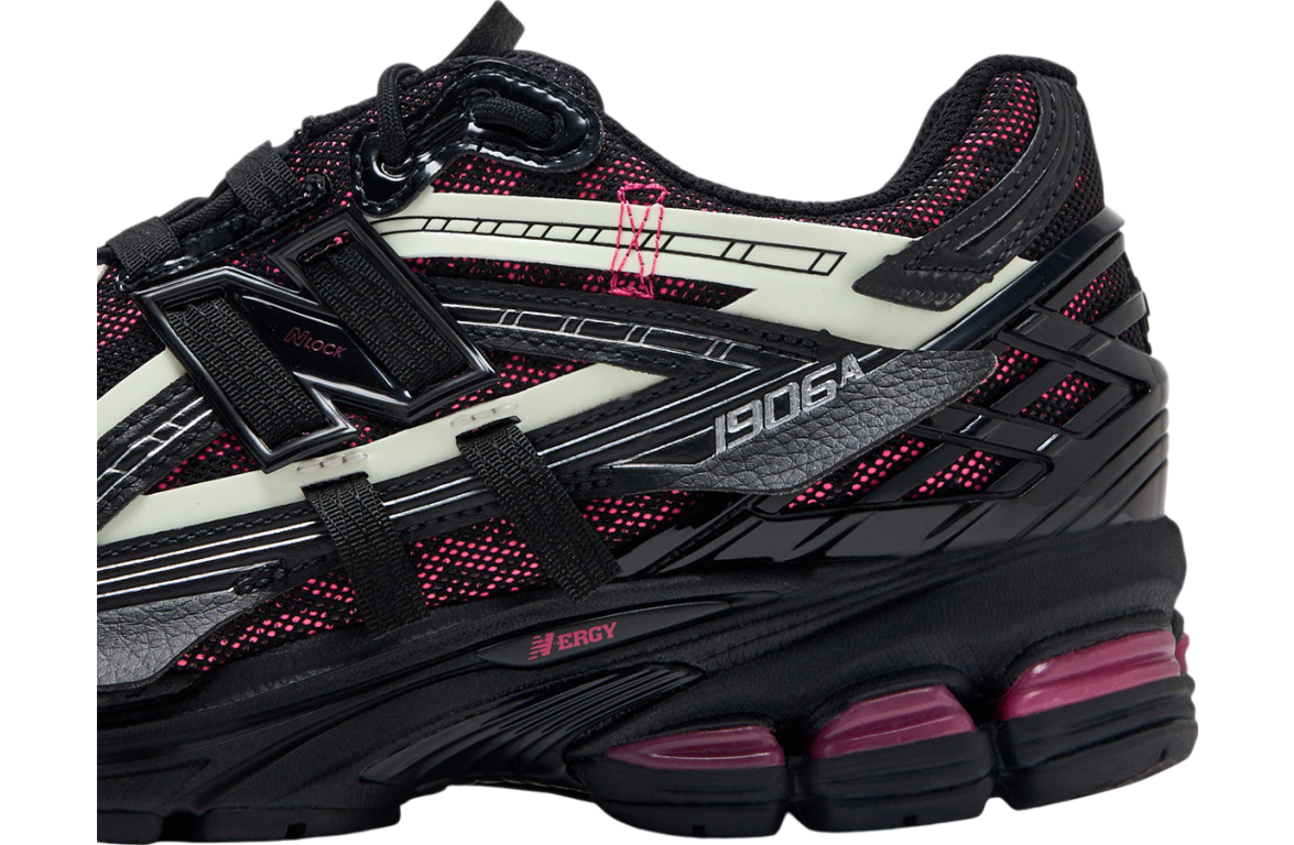 New Balance 1906A Black / Pink