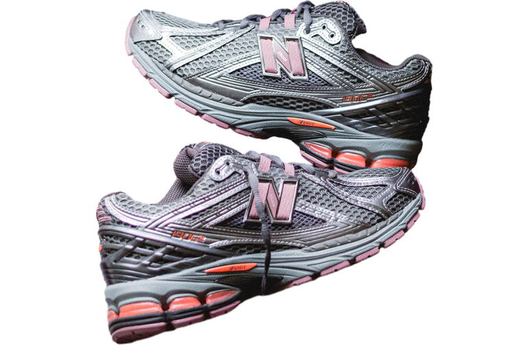 New Balance 1906r Silver Metallic / Pink