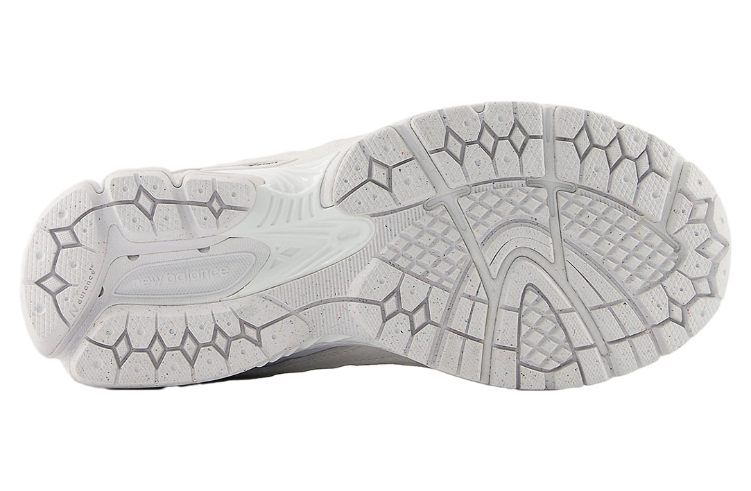 New Balance 2002r Protection Pack White