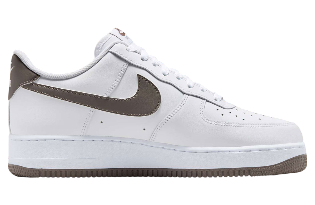 Nike Air Force 1 Low White / Brown