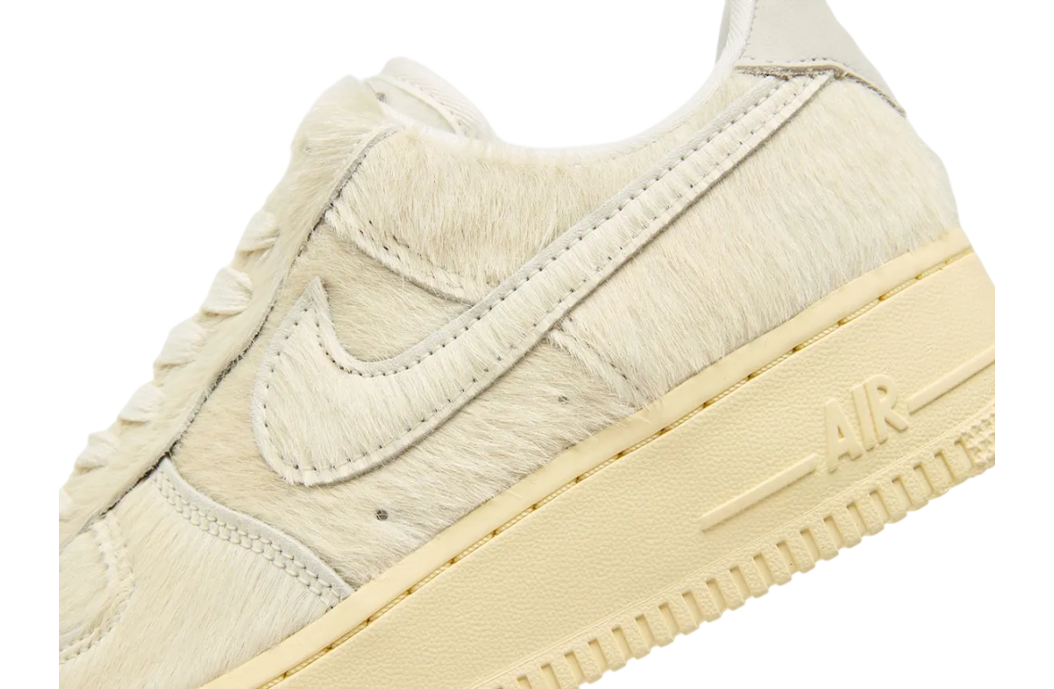 Nike Air Force 1 Low WMNS Pony Hair Sail / Muslin