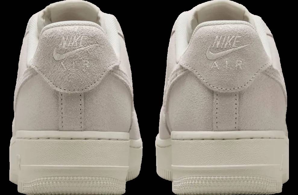 Nike Air Force 1 Low WMNS White / Sail / Team Red