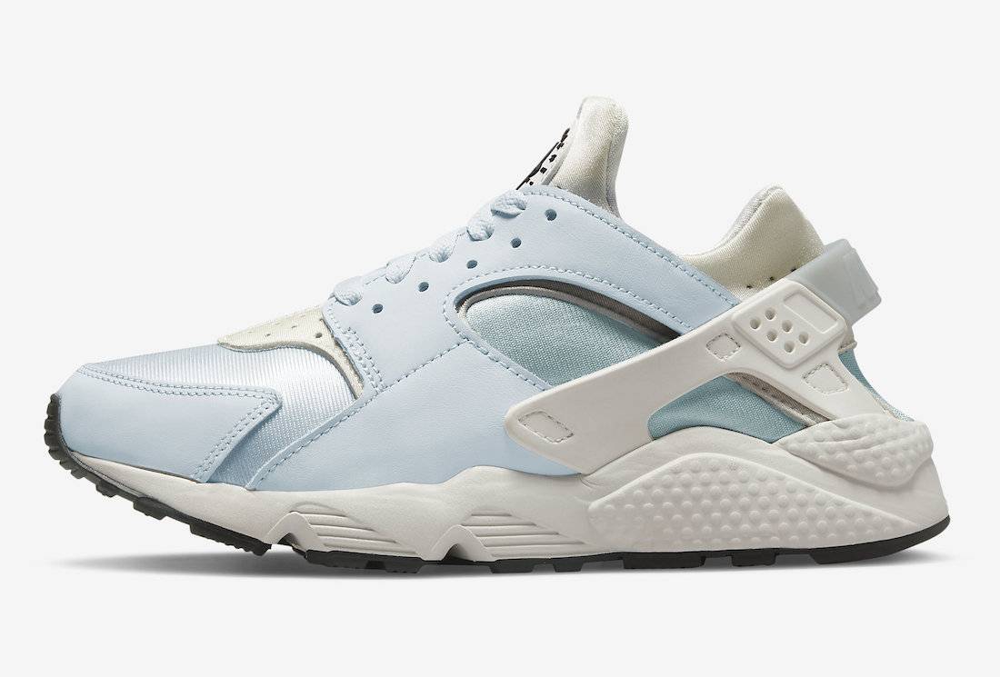 Nike Air Huarache Light Blue White