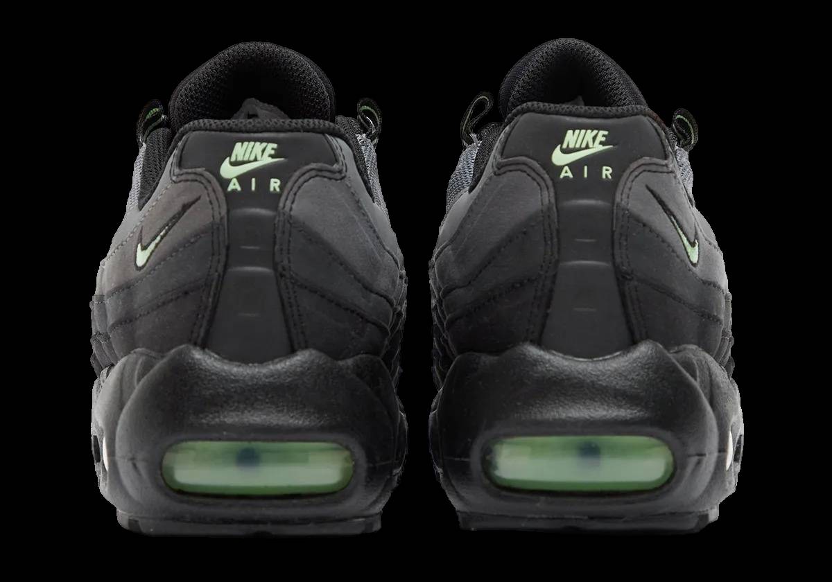 Nike Air Max 95 Black Vapor Green