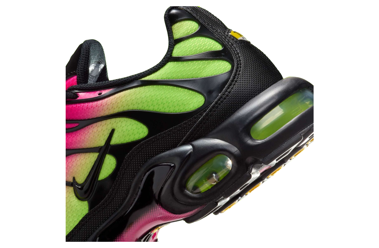 Nike Air Max Plus Black / Hyper Pink