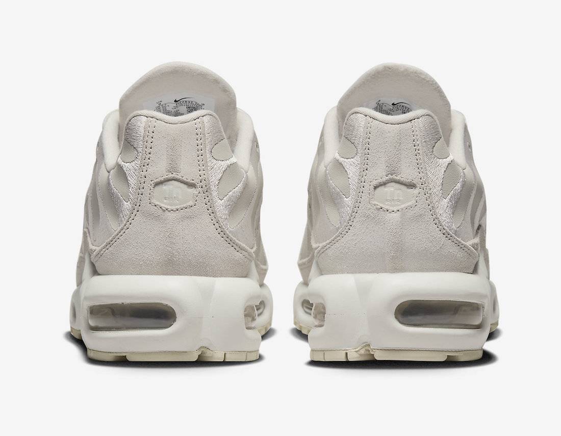 Nike Air Max Plus Cream Beige