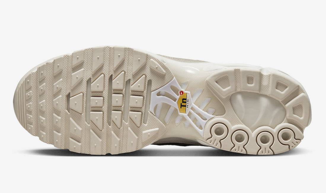Nike Air Max Plus Cream Beige