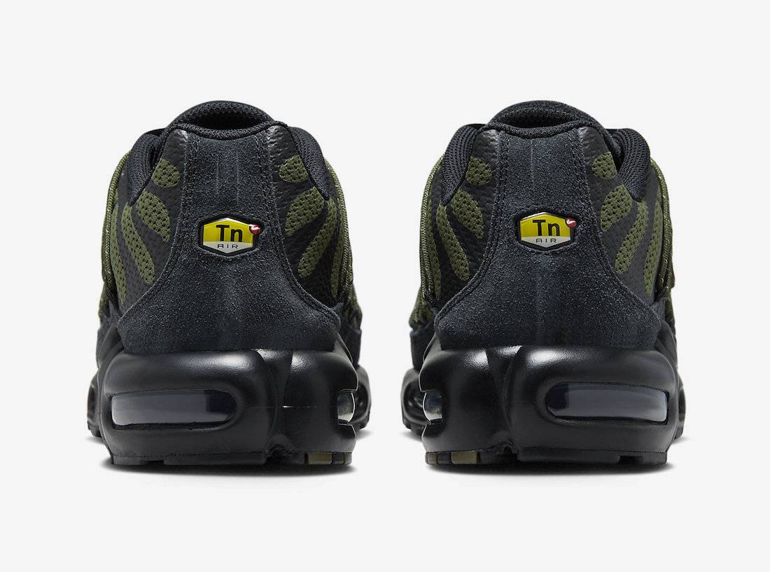 Nike Air Max Plus Toggle Olive Black