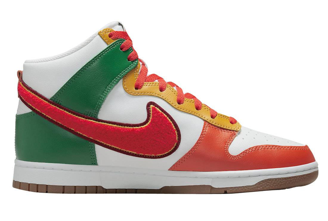 Nike Dunk High Chenille Swoosh