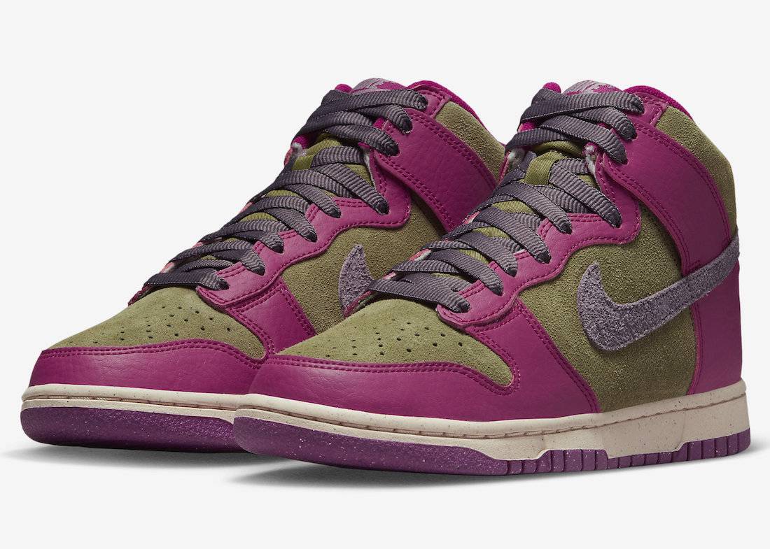 Nike Dunk High Dynamic Berry