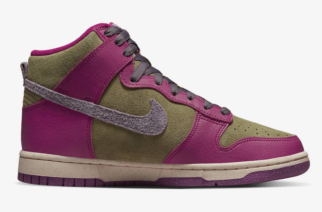 Nike Dunk High Dynamic Berry
