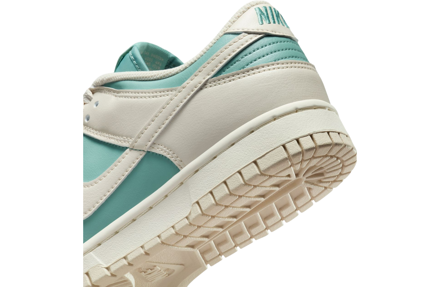 Nike Dunk Low Cannon / Light Orewood Brown