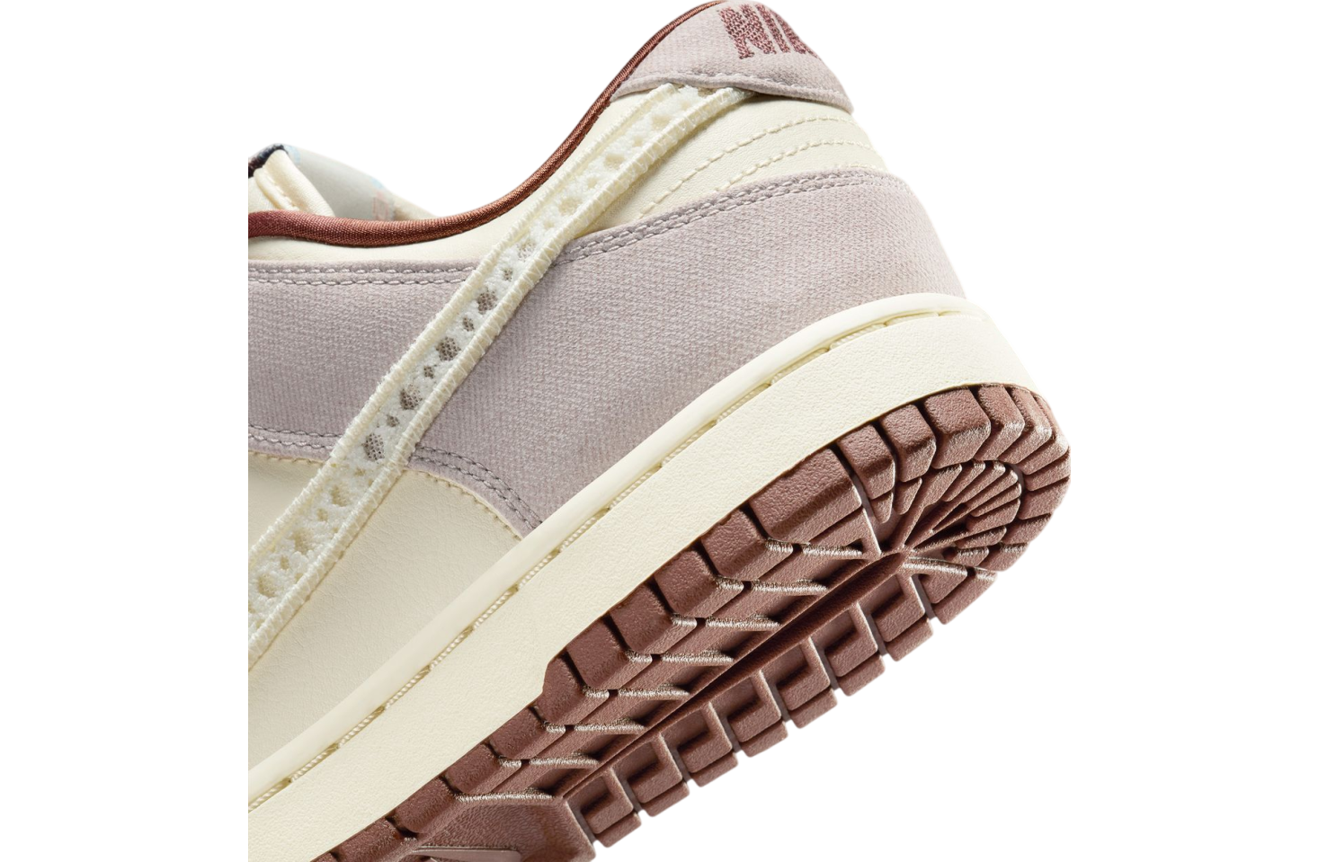 Nike Dunk Low Crochet Swoosh Soft Pearl / Malt