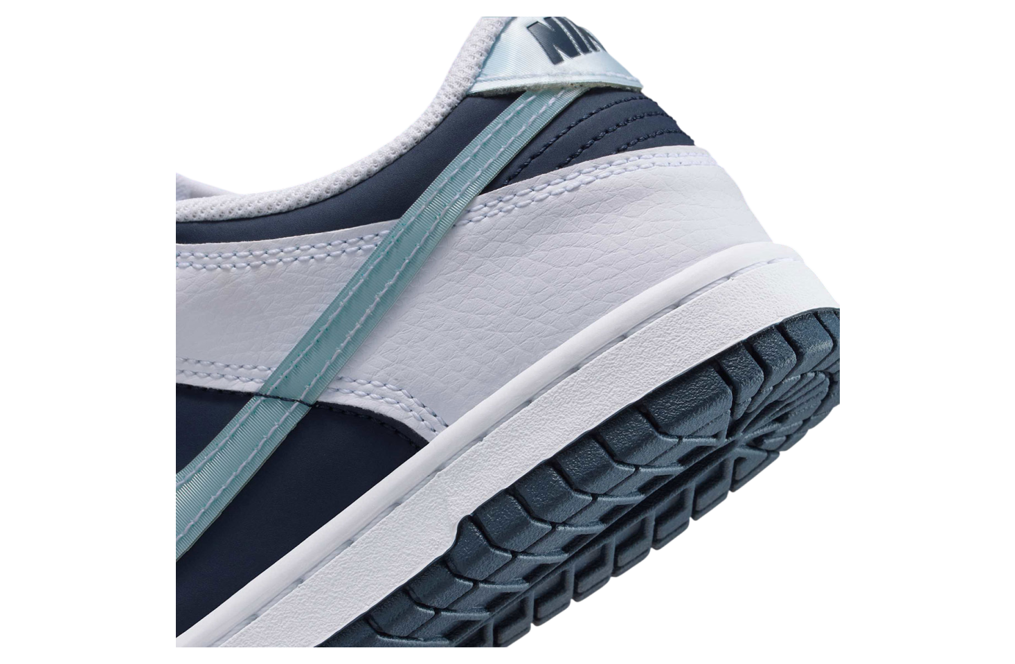 Nike Dunk Low GS Light Armory Blue / Obsidian