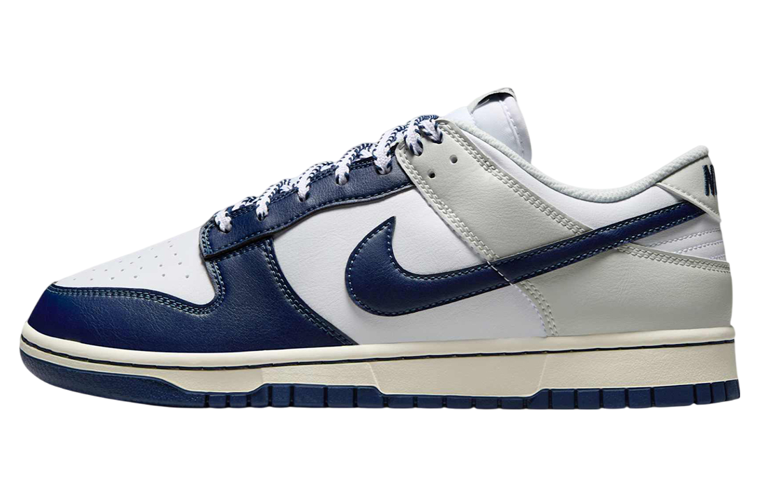 Nike Dunk Low New York Yankees