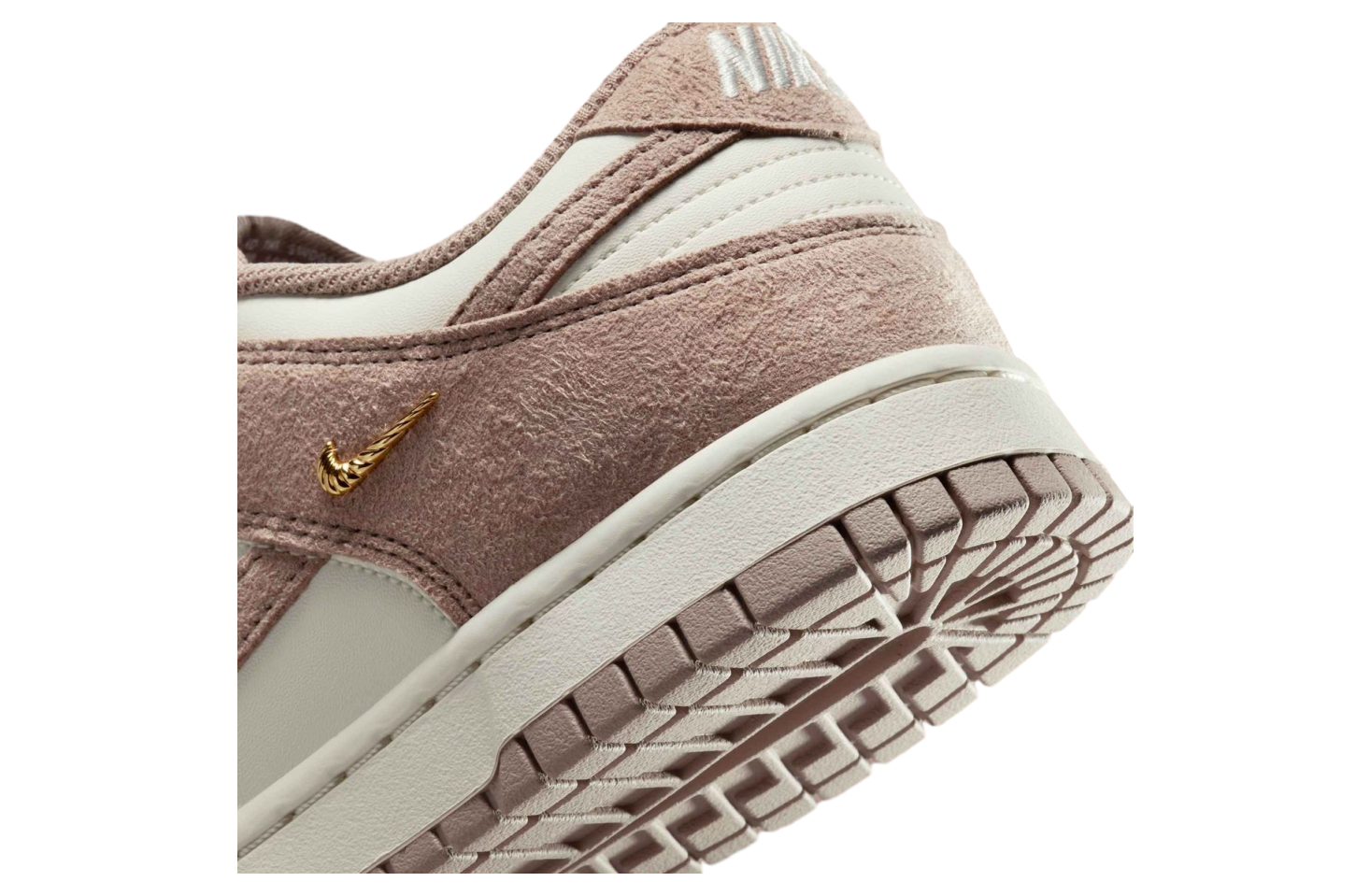 Nike Dunk Low Sail / Metallic Gold
