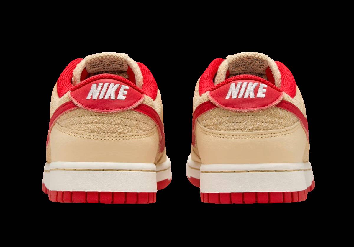 Nike Dunk Low Strawberry Waffle