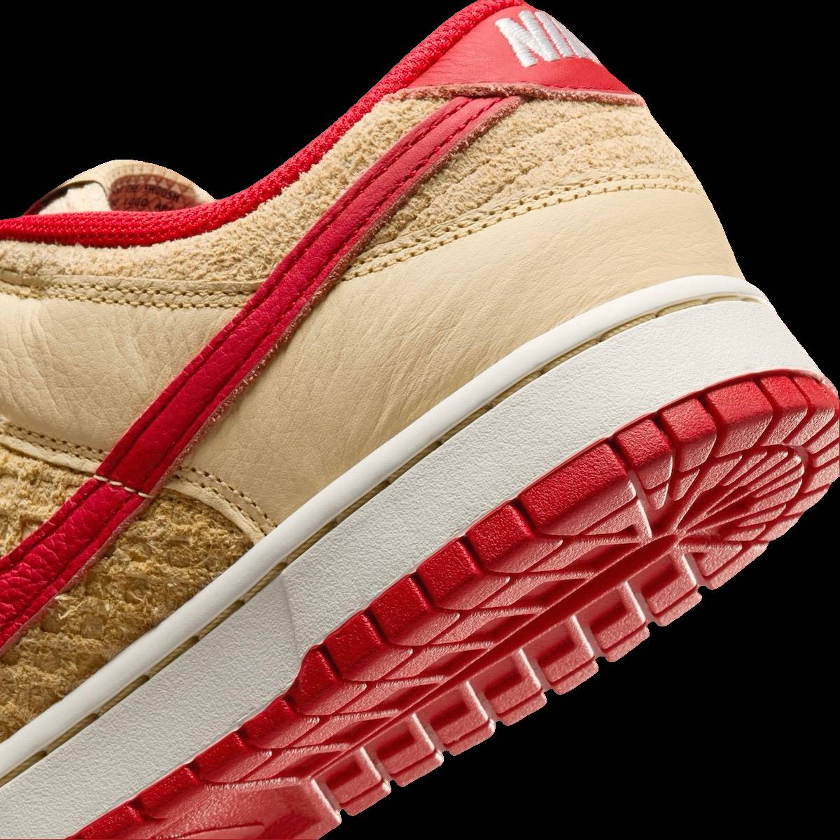 Nike Dunk Low Strawberry Waffle
