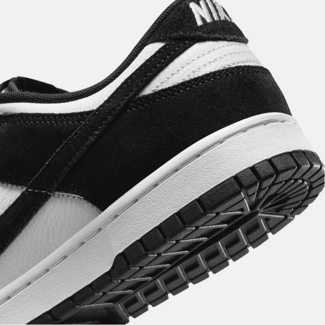 Nike Dunk Low Suede Panda