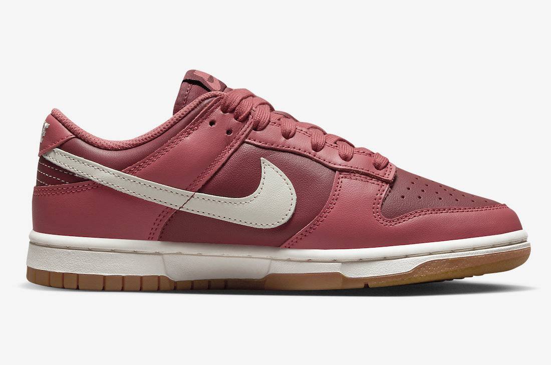 Nike Dunk Low WMNS Desert Berry