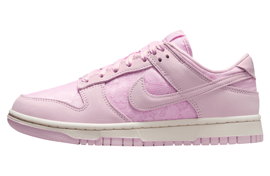 Nike Dunk Low WMNS Regal Pink / Soft Pearl