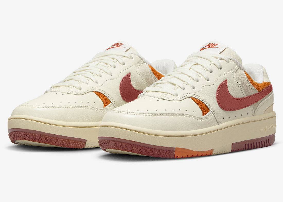 Nike Gamma Force WMNS Sail Team Red