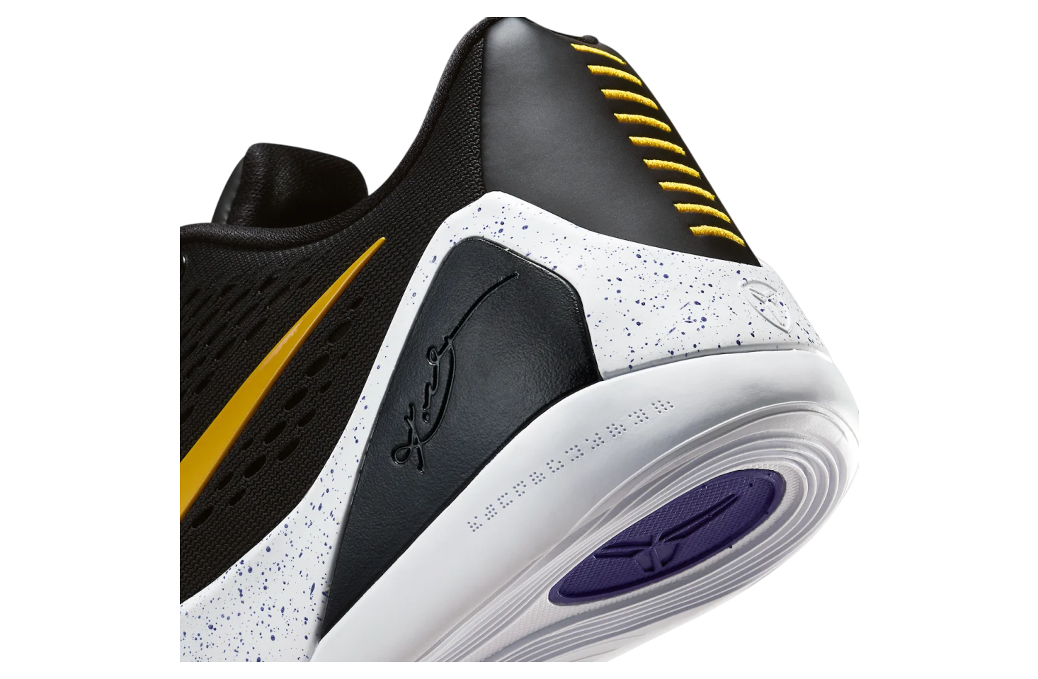 Nike Kobe 9 Elite Low Protro Black / University Gold