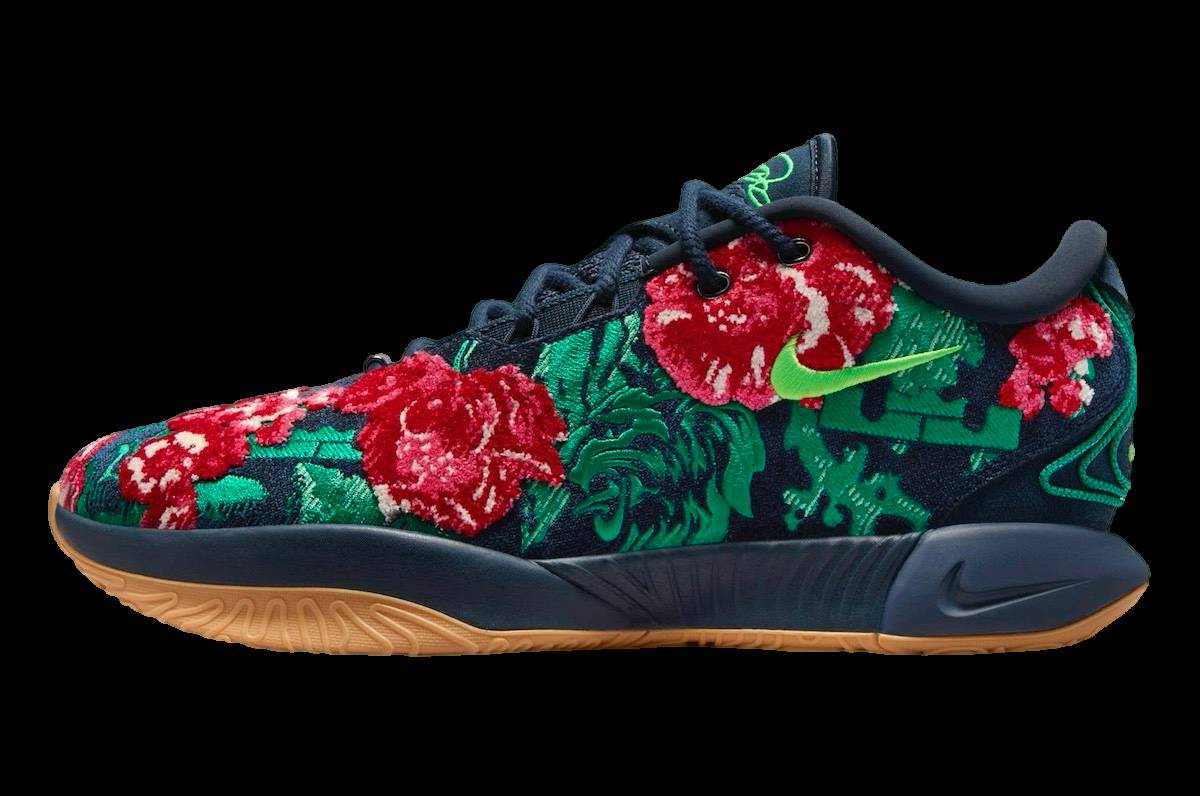 Nike LeBron 21 Grandma’s Couch Navy