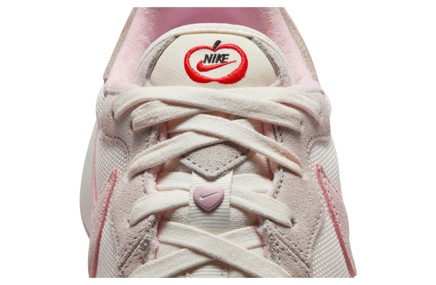 Nike Phoenix Waffle WMNS Valentine's Day
