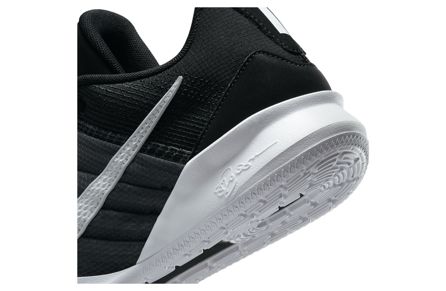 Nike Sabrina 3 Black / White