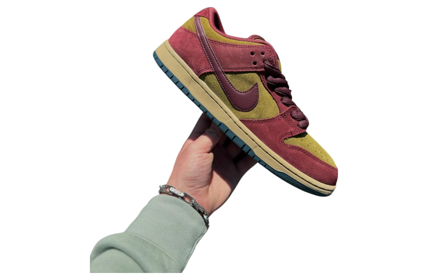 Nike SB Dunk Low Dark Team Red / Burgundy Crush