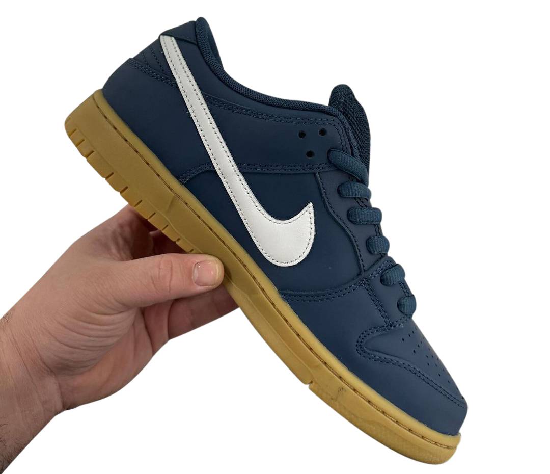 Nike SB Dunk Low Navy Gum